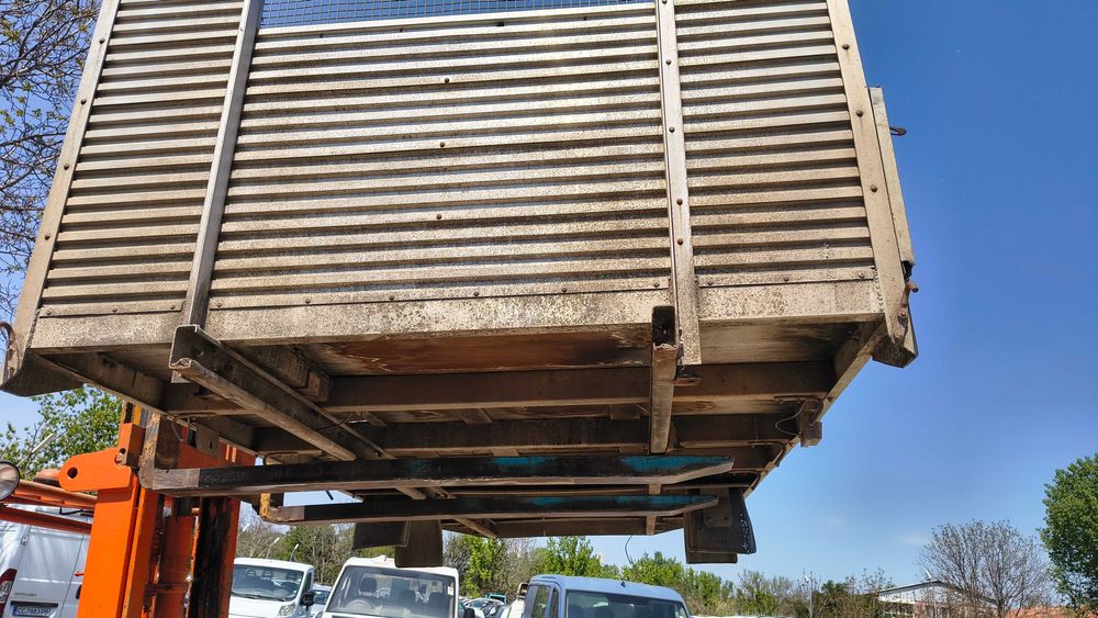 Каросерия алуминиева