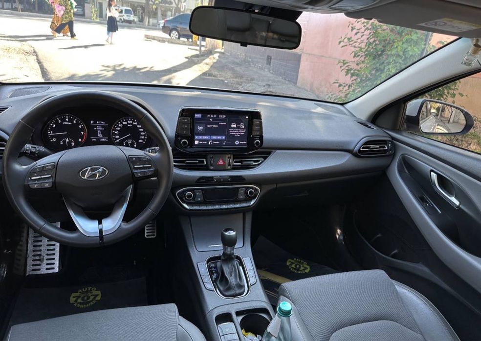 Hyundai i30 sotiladi