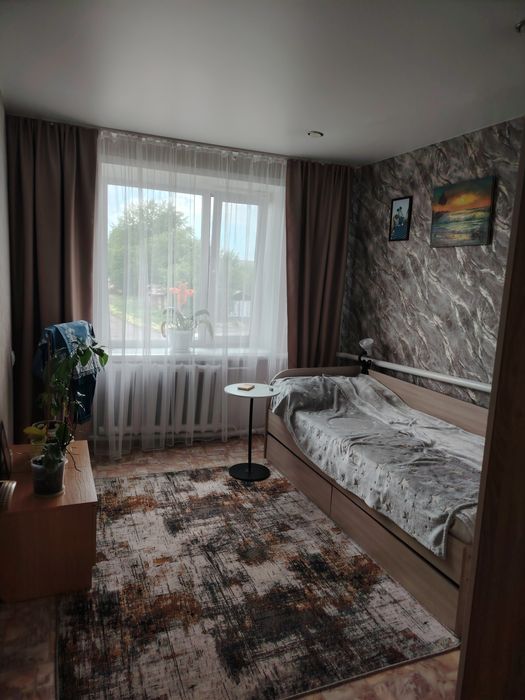 Продам 4 комнатную квартиру