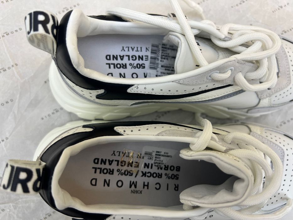 JOHN RICHMOND Италия кроссовки кожа  размер 8,5 US (38,5)