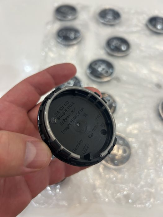 AUDI оригинални капачки к-кт от 4 бр.