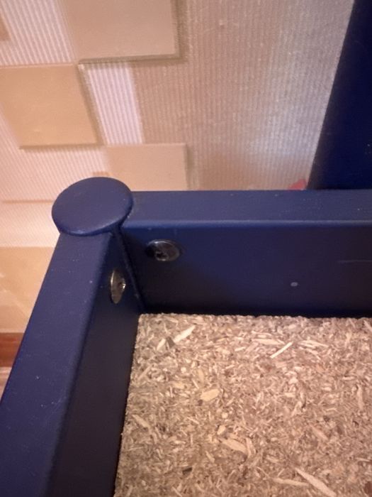 Срочно продаю металлическую кровать.