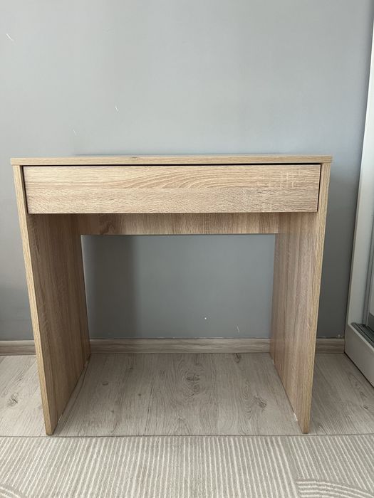 Туалетный столик