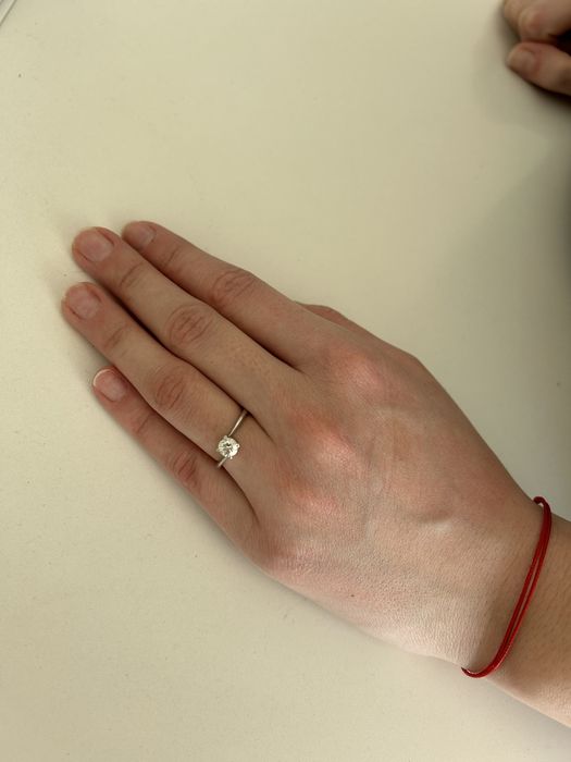 Диамантен пръстен