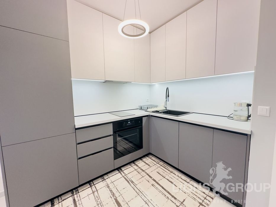 Продава се Тристаен апартамент в Варна, Бриз - 110 кв.м за 1716 €/кв.м - Снимка #5