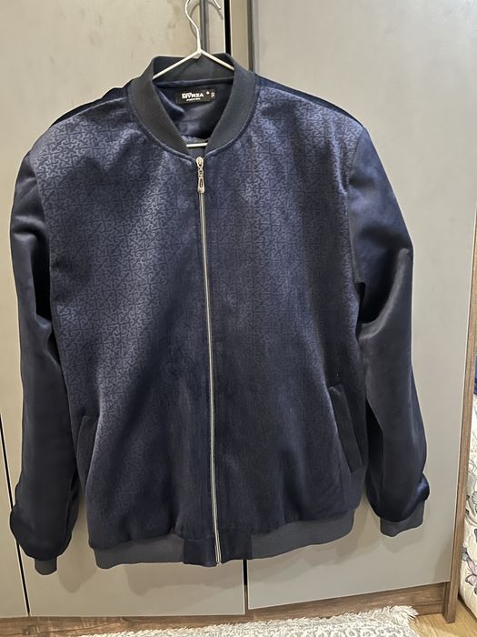 Продам бомбер в национальном стиле