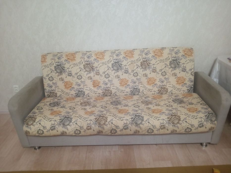 Продам диван -книжку