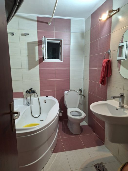 Apartament de închiriat