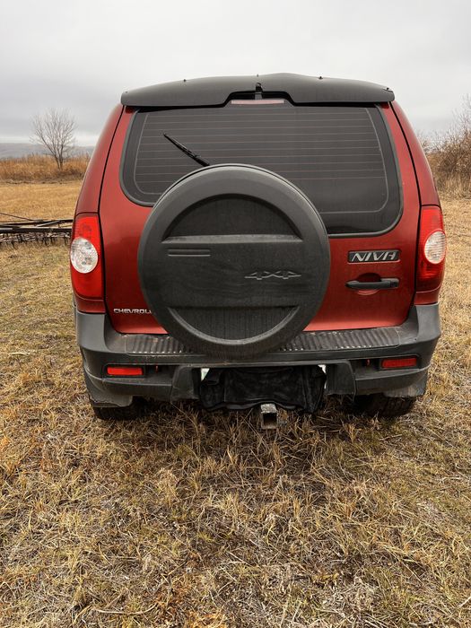 Шевролет Нива 2010 год