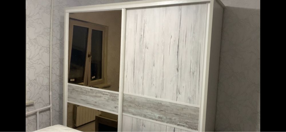 Спальный Гарнитура  почти новая как на фото могу раздельно