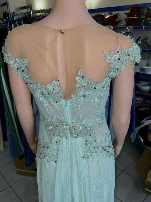 Официална рокля