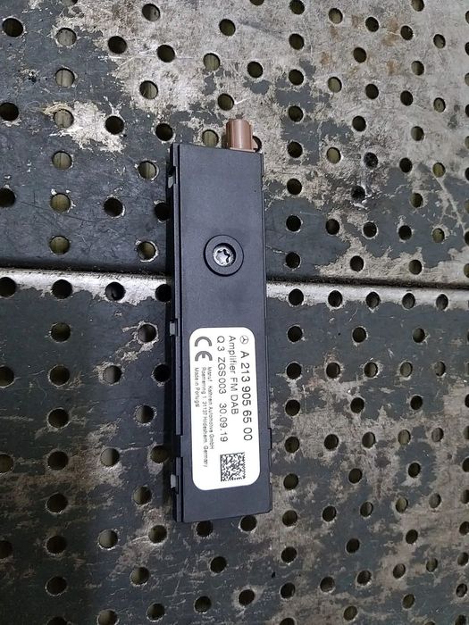 Amplificator antena mercedes b class w247 a2139056500