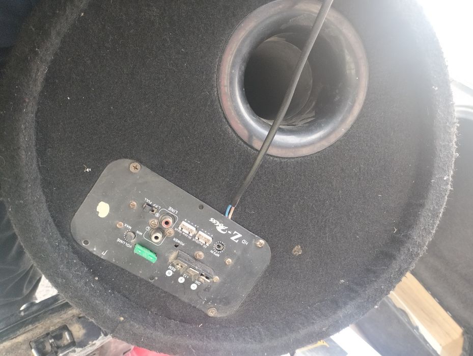 Сабвуфер большой