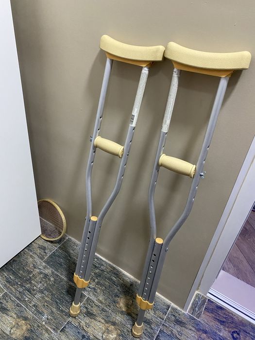 Костыли детские продаются