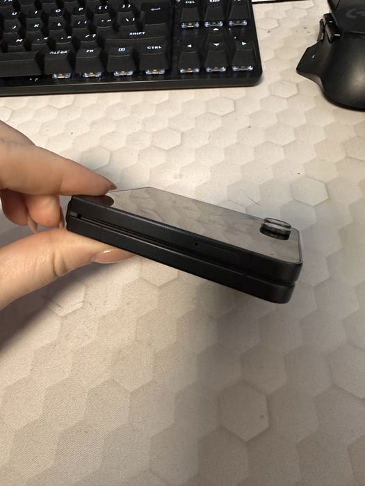 Samsung Galaxy Z Flip7