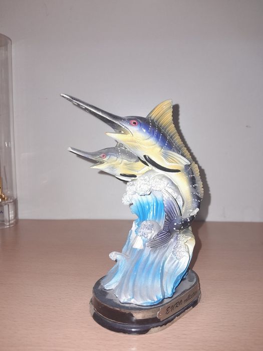 Игрушки животные цена договорная.