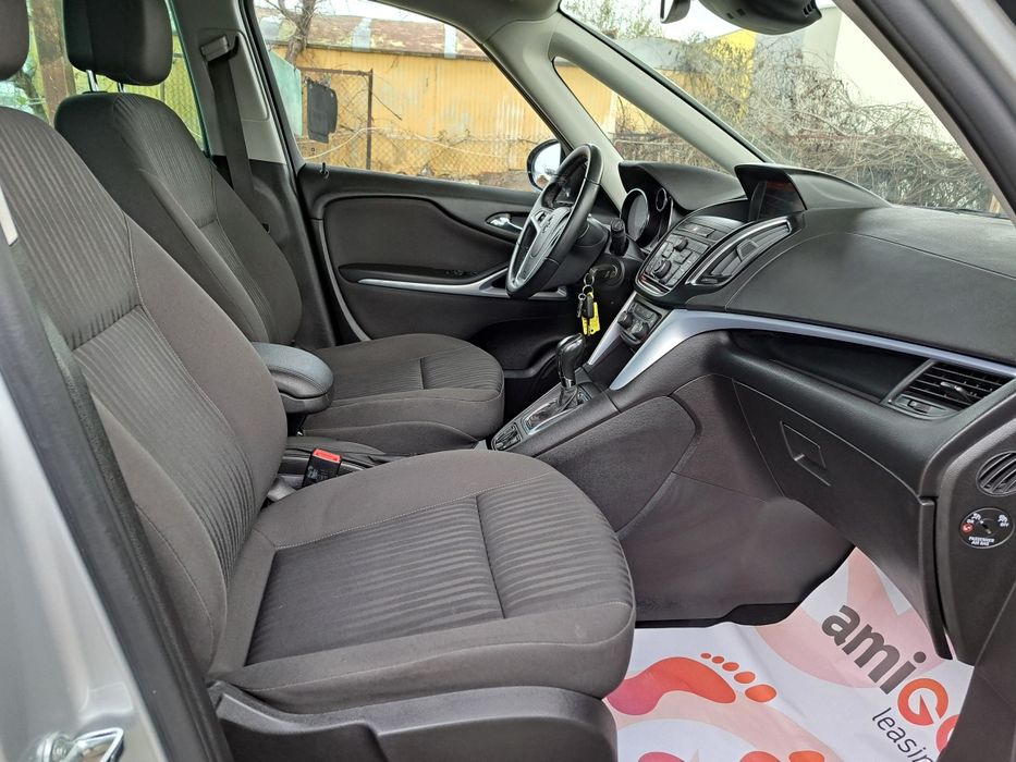 Опел Зафира 2015