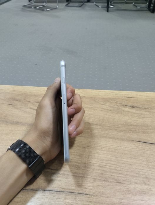 iPhone 6s plus ( iPhone 7  ) ga abmen borr