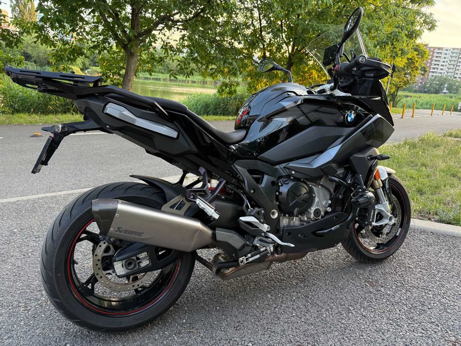 BMW S1000XR Triple Black
