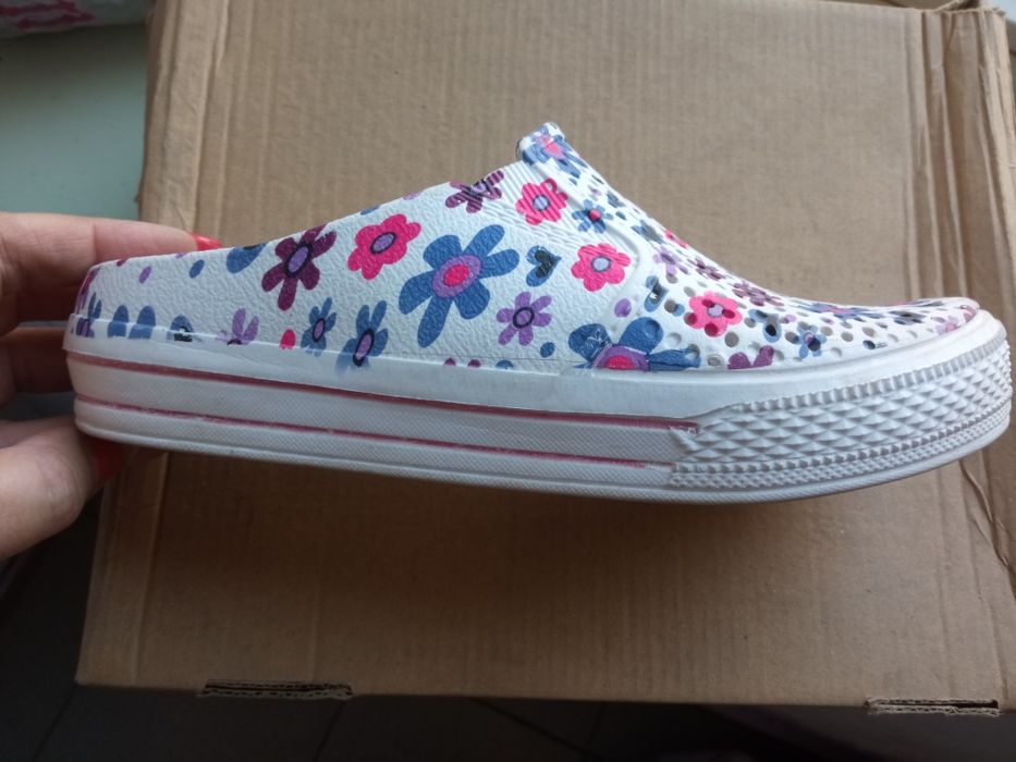 Сланцы кроксы  на девочку