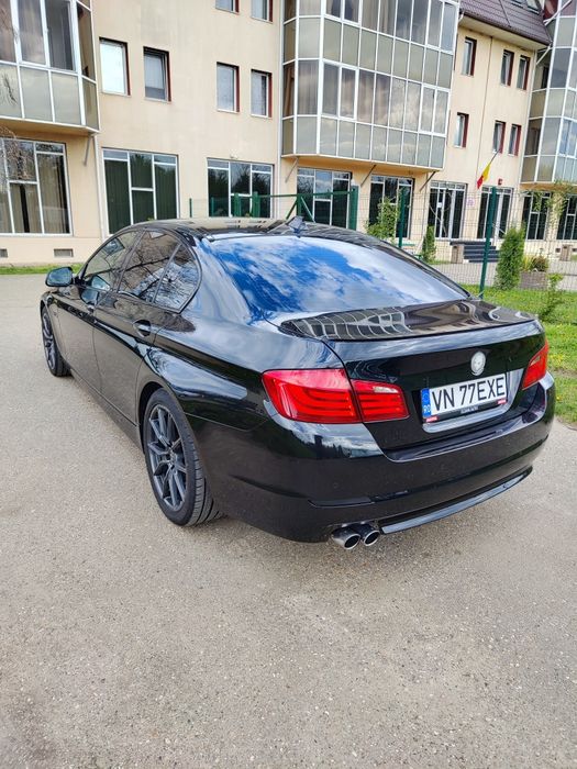 BMW 5 Series 2010 — imagine 4