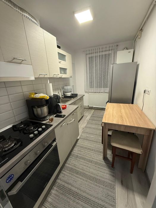 Apartament de inchiriat cu 2 camere decomandate et. 2, cartier “Gura Campului”