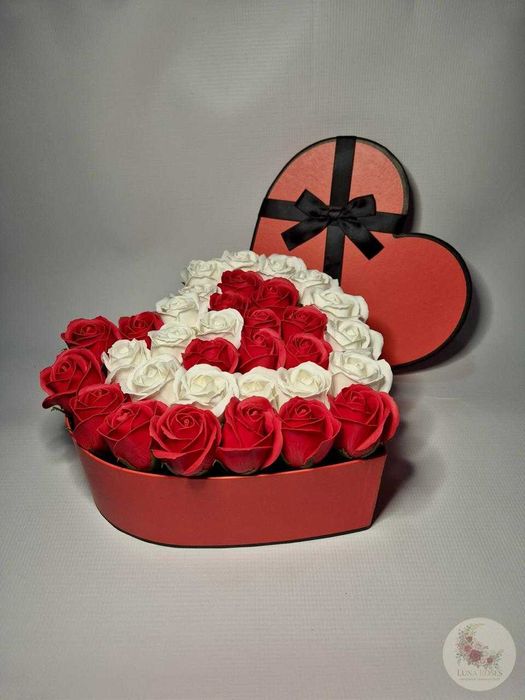 Trandafiri din sapun aranjament floral