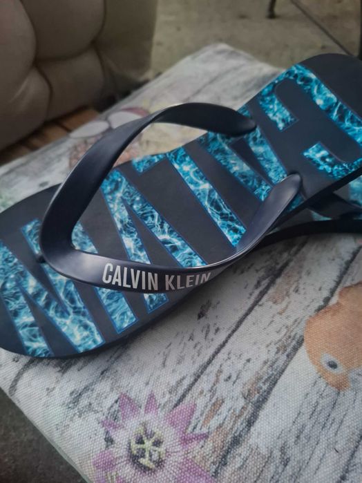 Slapi Calvin Klein marimea 44