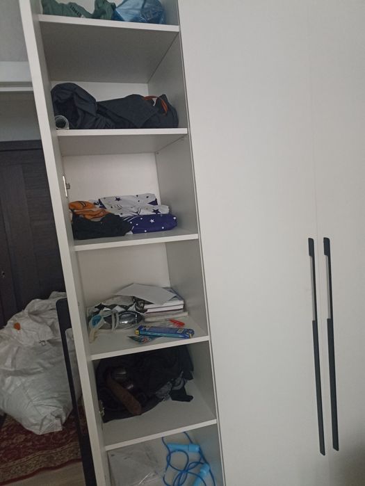 Красивый большой шкаф