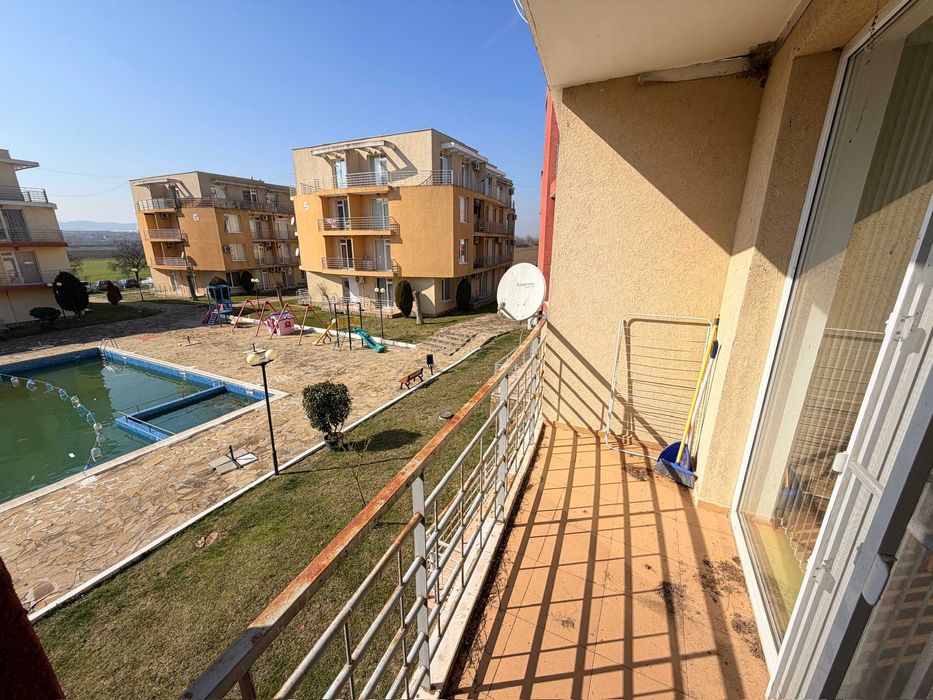 Изгоден двустаен близо до Слънчев Бряг