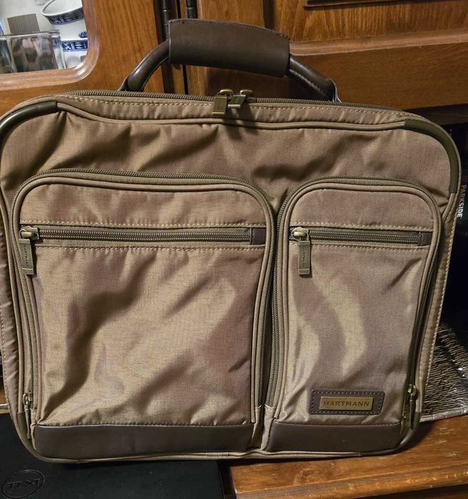 Geanta laptop...Hartmann Business Cases