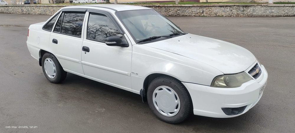 Nexia2  2015 yilgi benzin srochno sotiladi