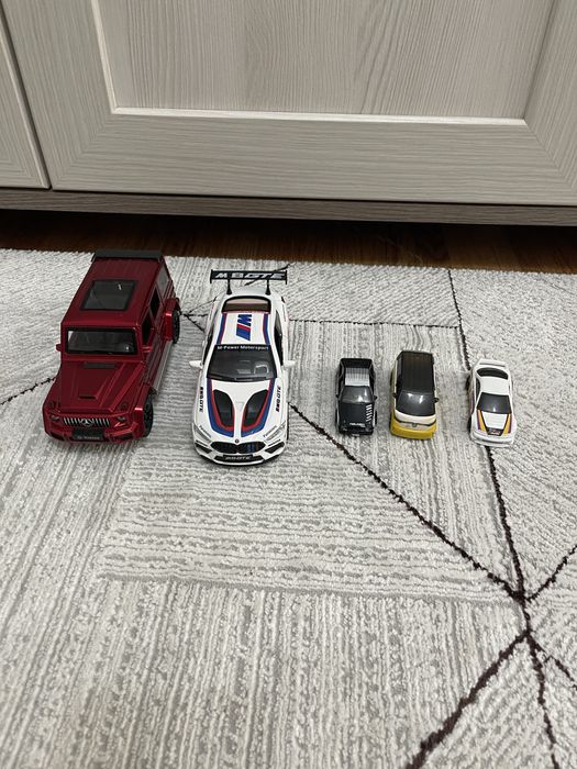 Игрушечные машинки