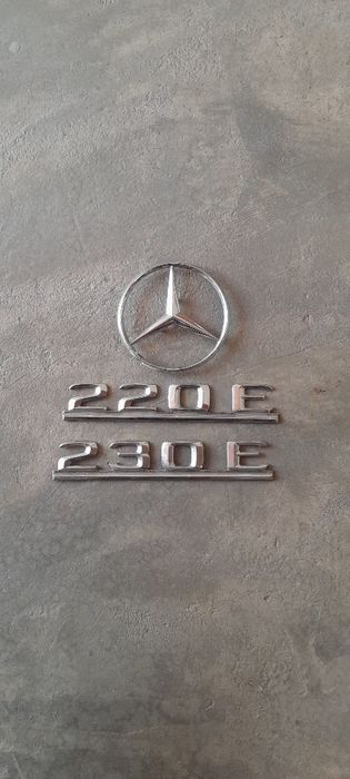 W124 запчасти детали .