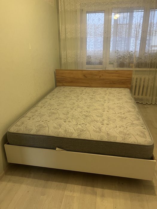 Продам кровать 180х200