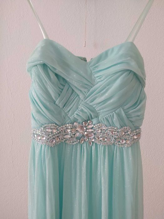 Няколко варианта официални Рокли летни за сватби и събития