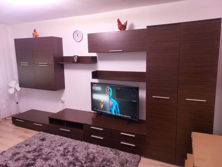 Mobilă living și bucătărie