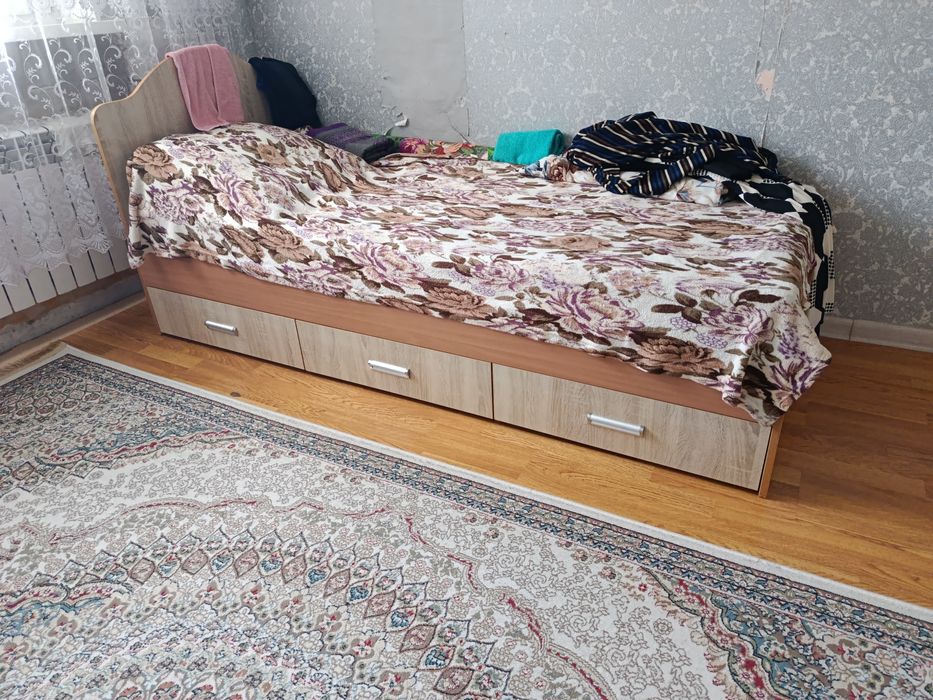Продается кровать в хорошем состоянии