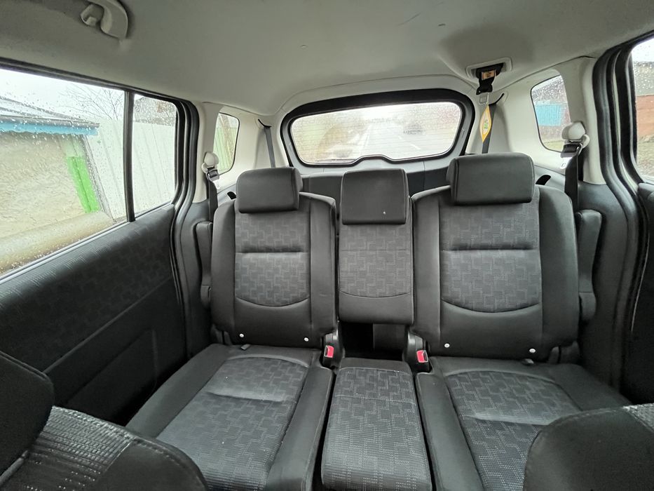Mazda 5 2009 , 7 locuri