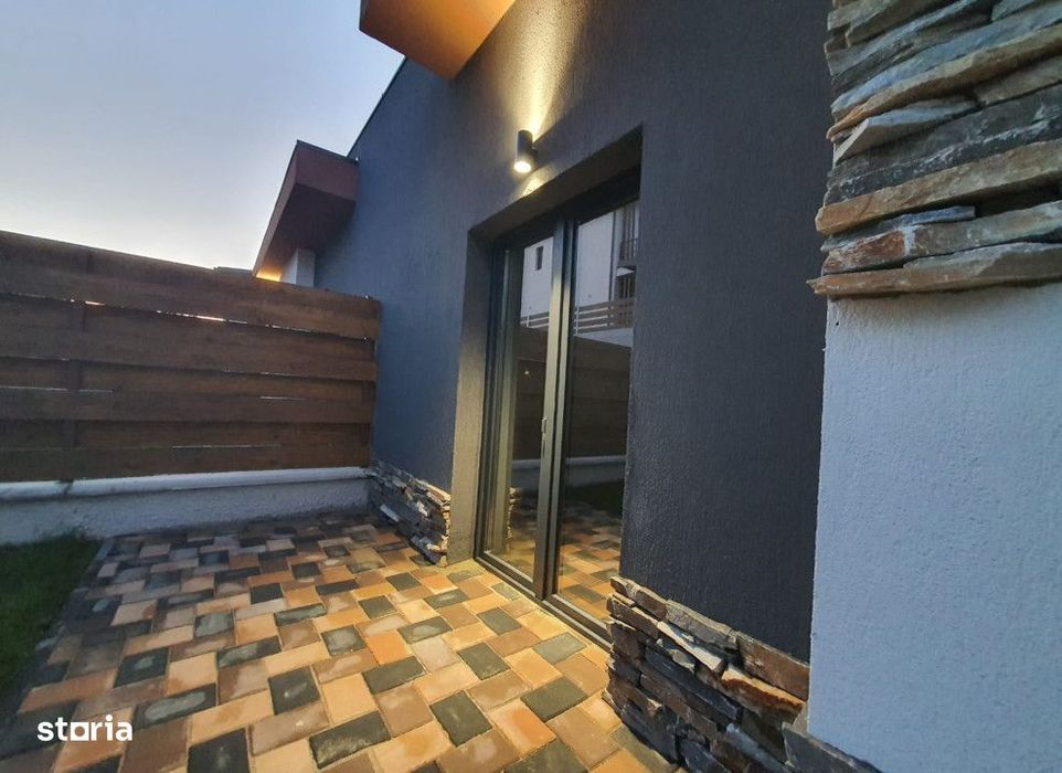 Apartament tip duplex,80mp+30mp teren+2 parcari-Valea AdancaCod:154680