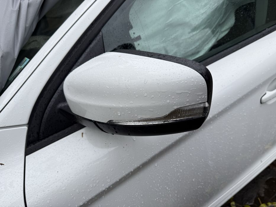 Волво xc60 2015 година