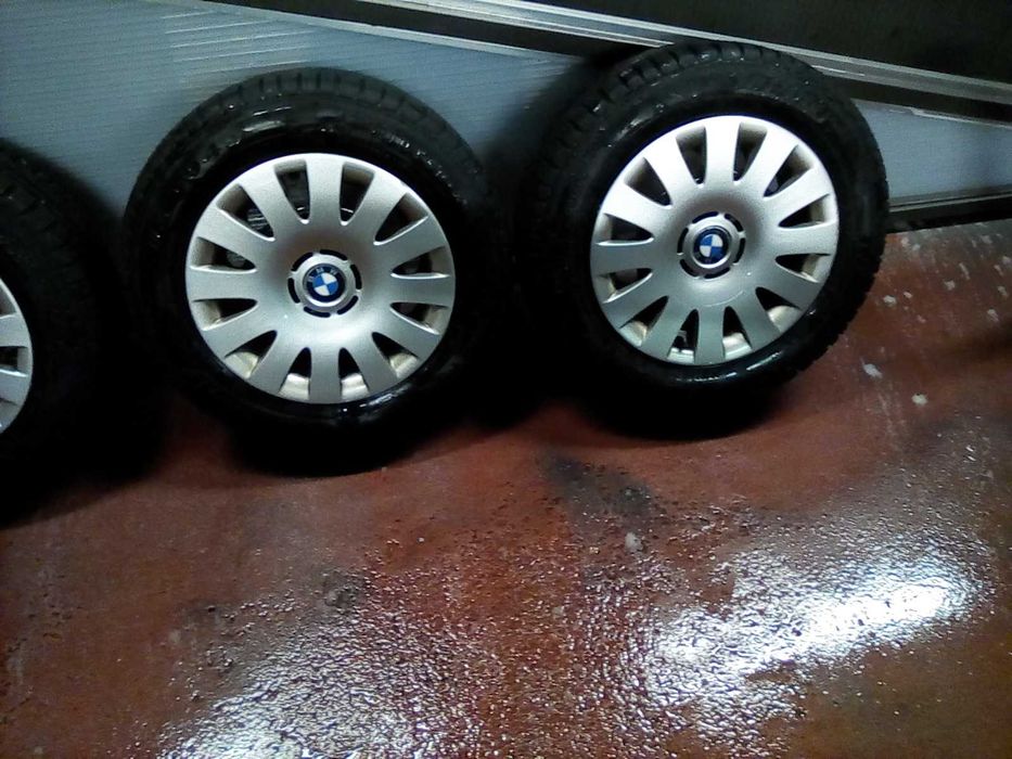 Оригинални джанти с тасове за BMW и зимни гуми 195/65/15