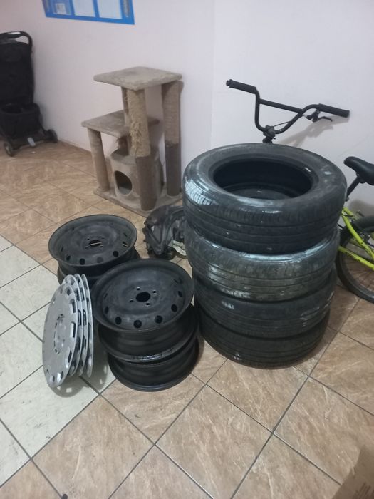 Шина 195×60×15 летний