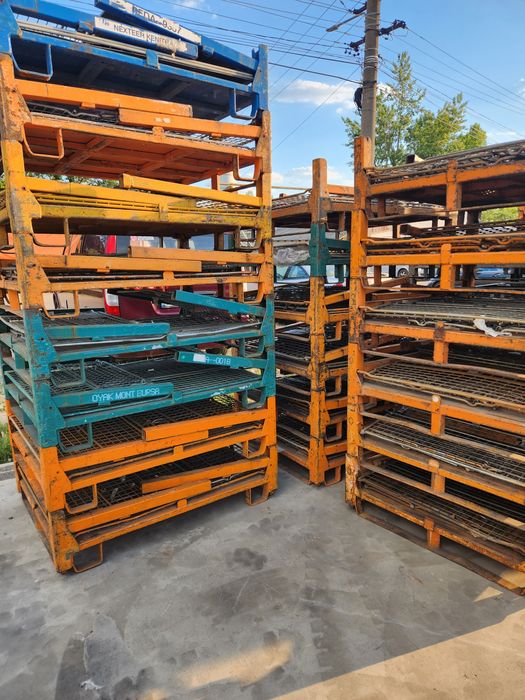 Vând box peleți 100 buc