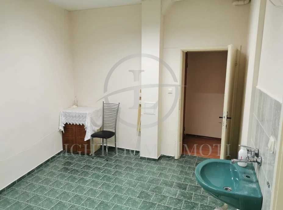 Продава се Офис в Пловдив, Каменица 2 - 90 кв.м за 850 €/кв.м - Снимка #12