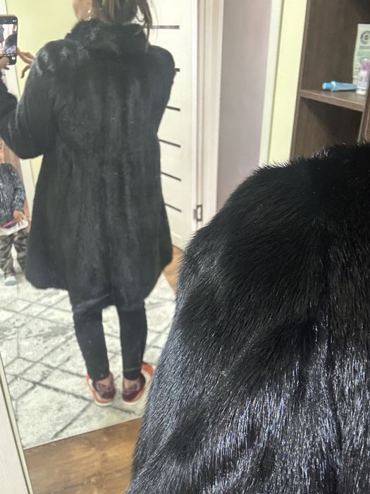 Шуба норковая ..
