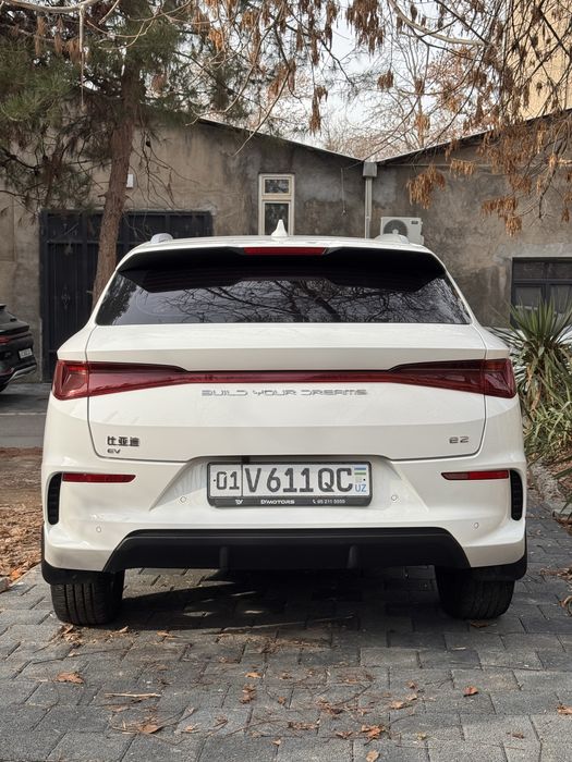 BYD E2 405км Luxury full (Топ Тоза Краска) 44.000км Накт/Насия