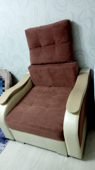 Диван с креслом складные