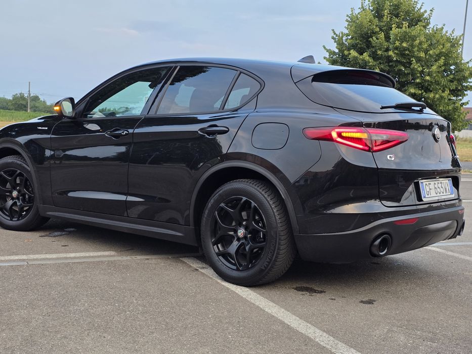 ALFA ROMEO Stelvio 2022 — imagine 4