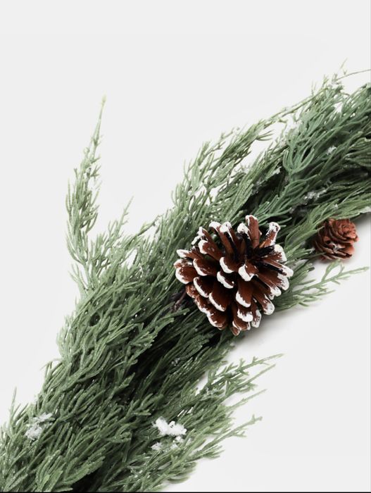 Еловые гирлянды с шишками по 2,7 м (2шт) для новогоднего декора